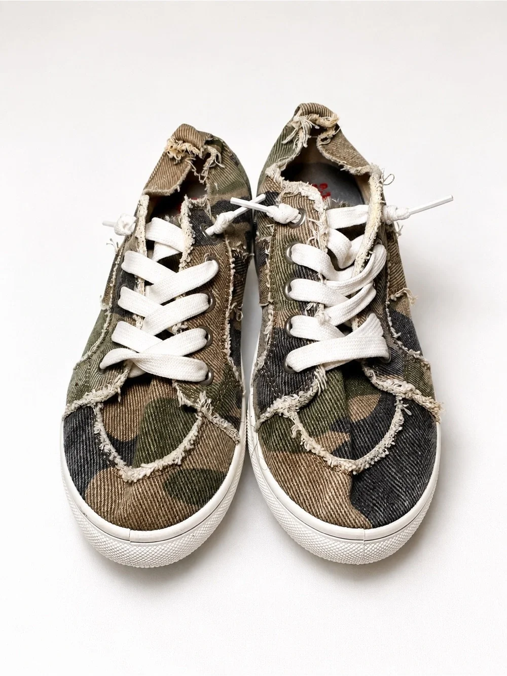 Kids Camouflage Canvas Sneakers Distressed Style Lace Up Size girls big 2